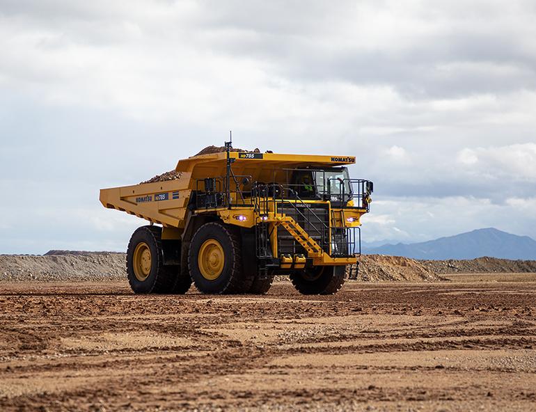Komatsu Europe announced the launch of a new rigid dump truck. Photo №2