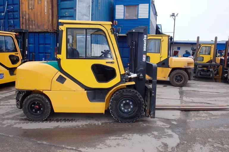 Komatsu 5 ton forklifts - review. Photo №3