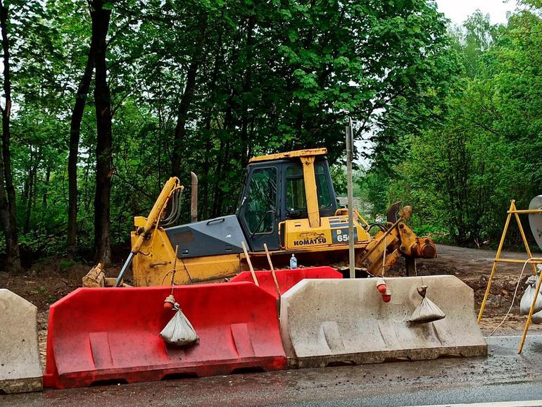Bulldozer Komatsu D65E. Photo №3